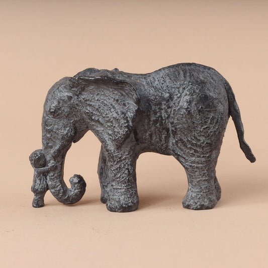 Petite Louise et son éléphant